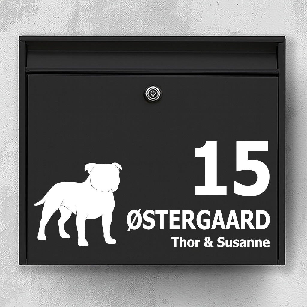 Namnskylt brevlåda - Staffordshire Bull Terrier